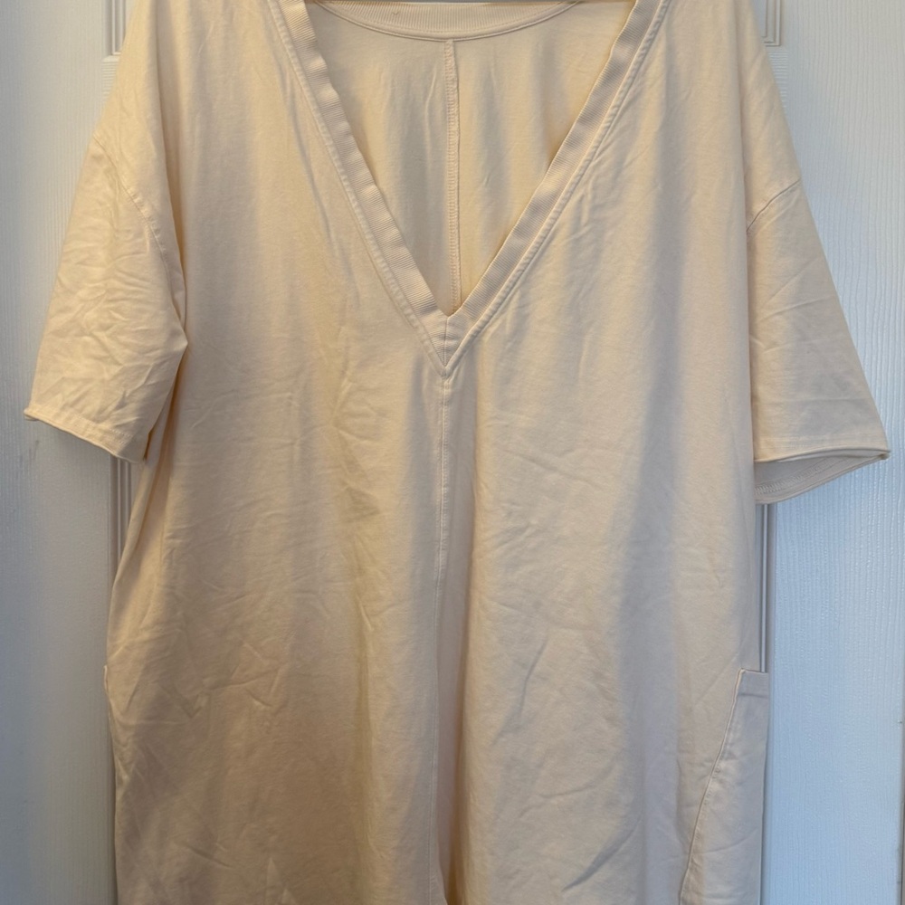 FP Movement Hotshot Tee Romper in Bleached Clay. Size M NWOT - Picture 4 of 6